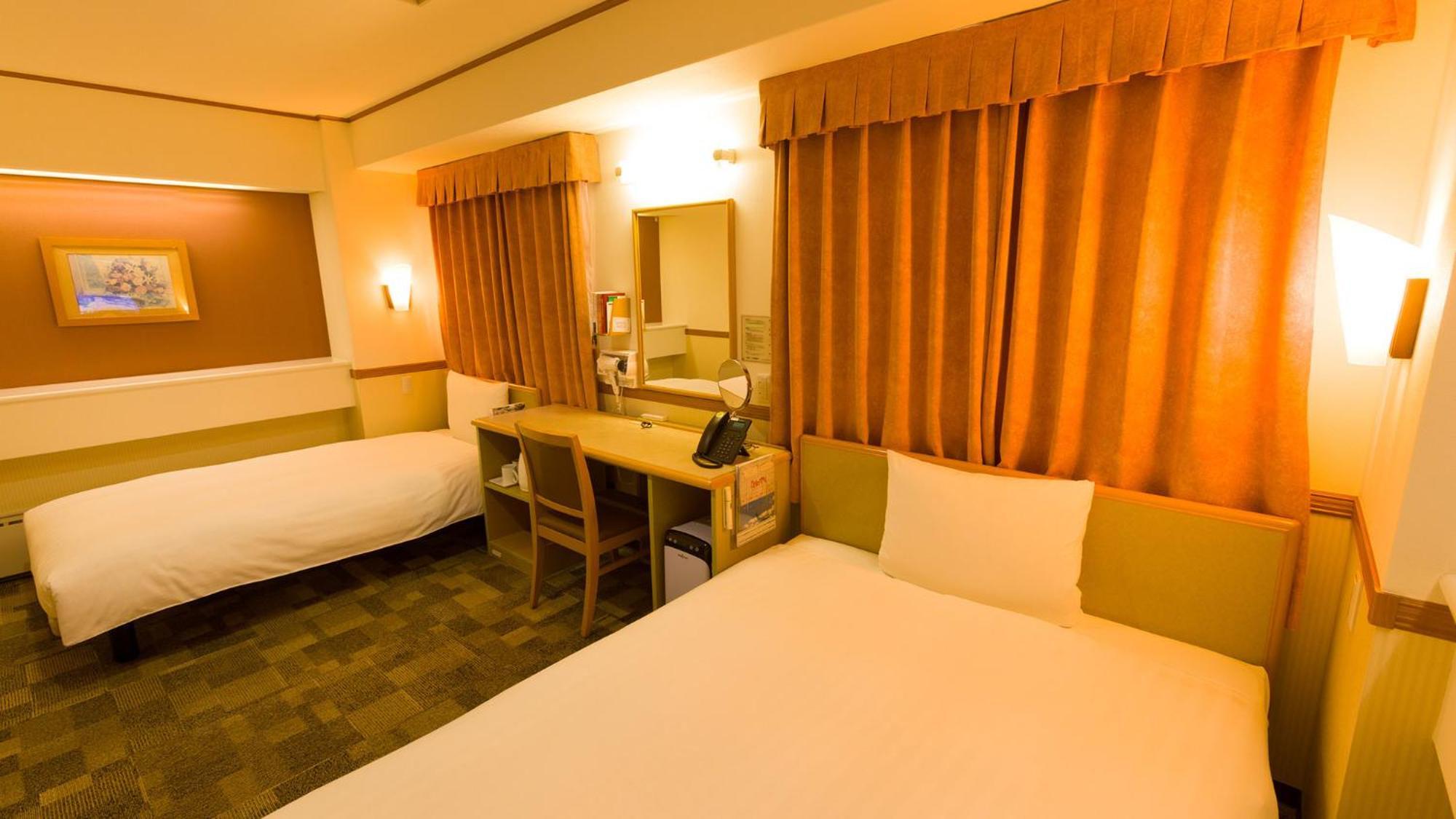 Toyoko Inn Fujisan Numazu Eki Kita Guchi No 2 Oda fotoğraf