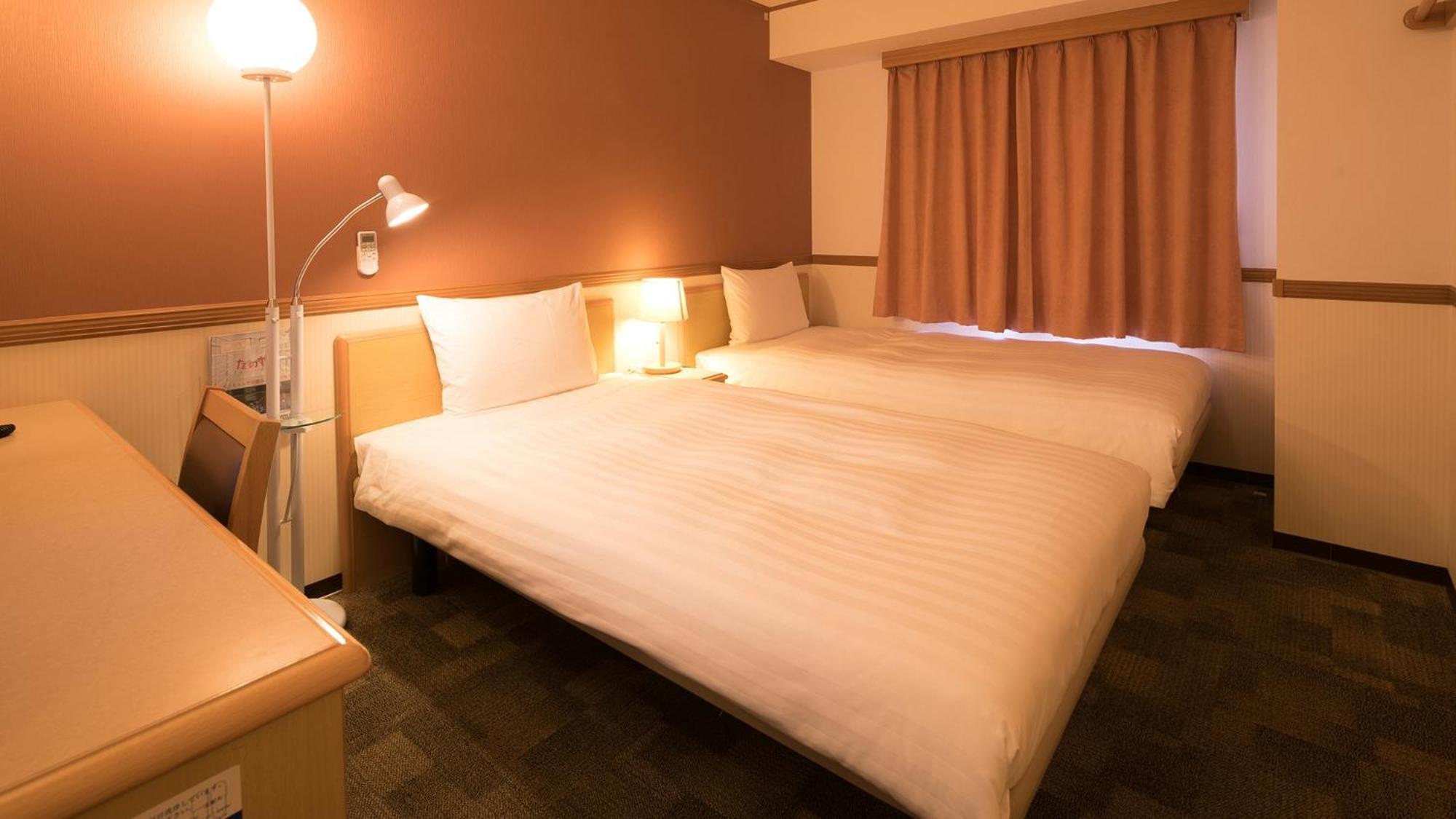 Toyoko Inn Fujisan Numazu Eki Kita Guchi No 2 Oda fotoğraf